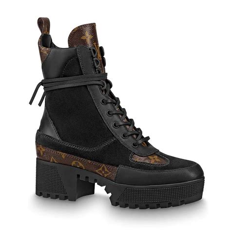 laureate desert boot